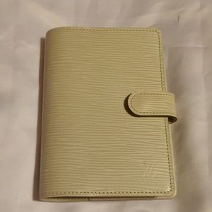 Louis Vuitton White Epi Agenda PM